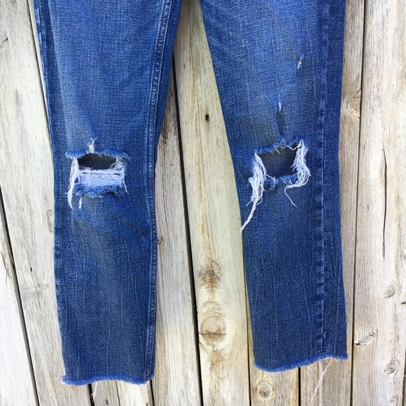 Abercrombie & Fitch Ultra High Rise Mom Jean Distressed Blue 00 - Picture 7 of 16